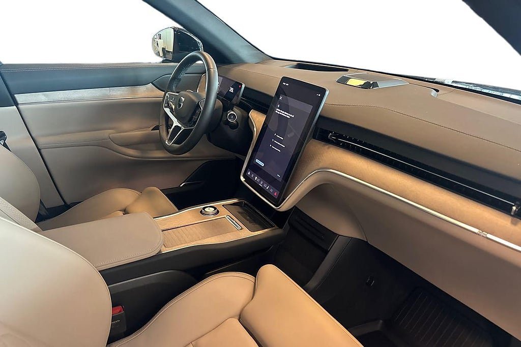 Vehicle Image 7