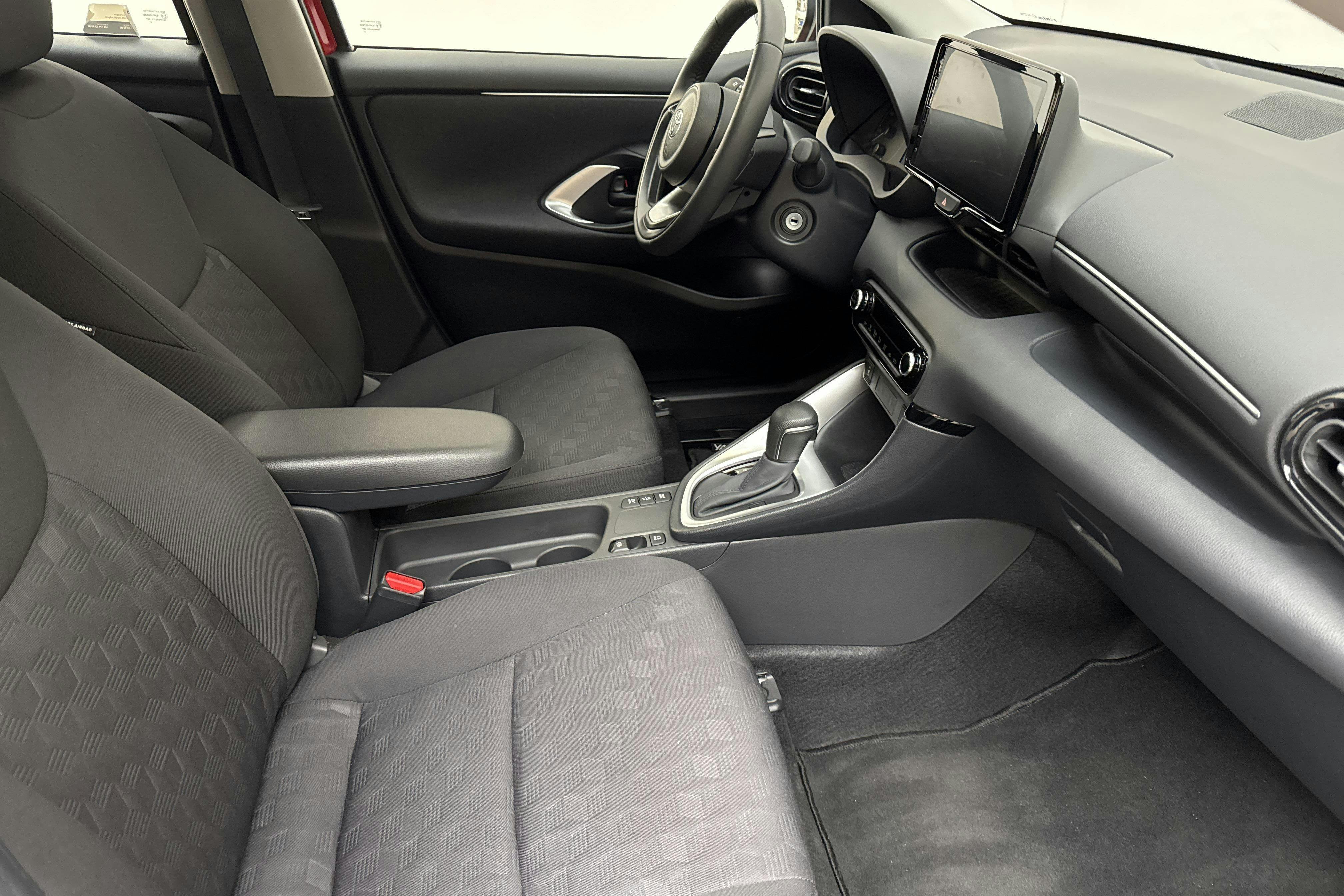 Vehicle Image 7