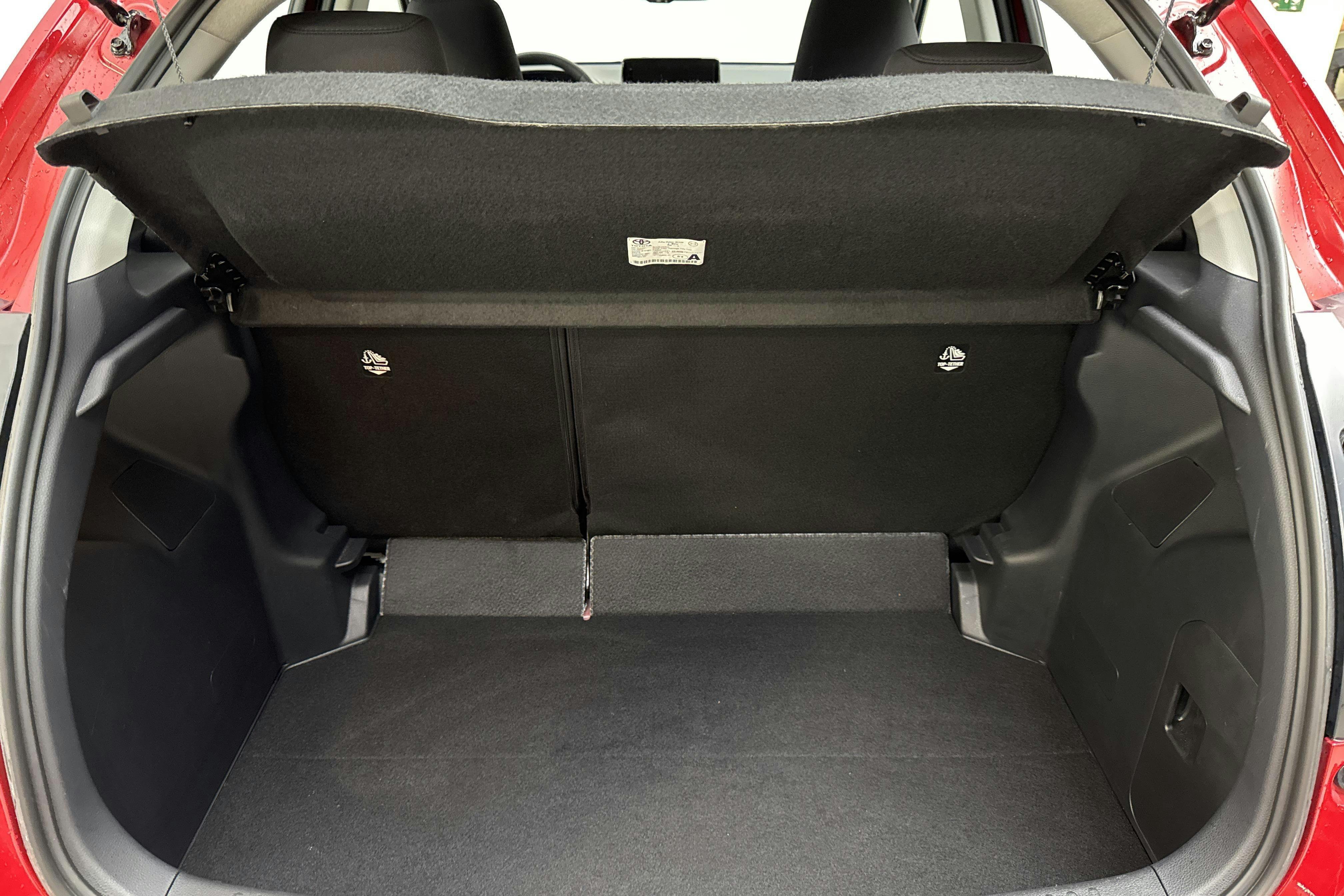 Vehicle Image 9