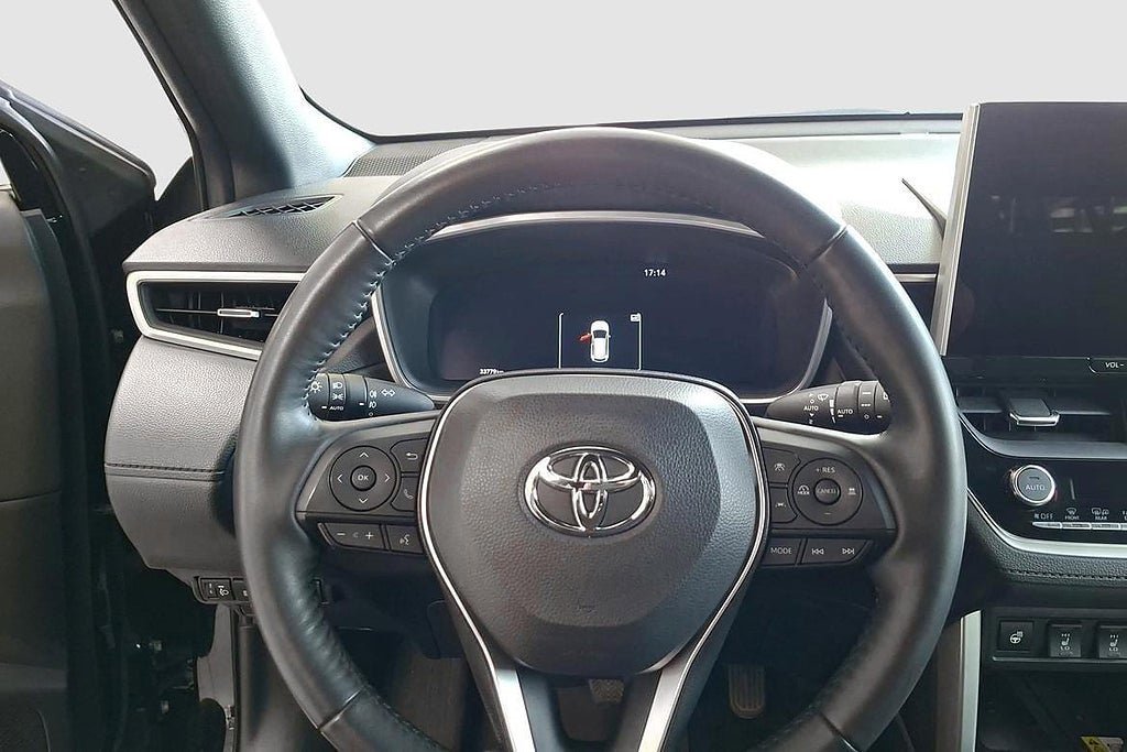 Vehicle Image 11
