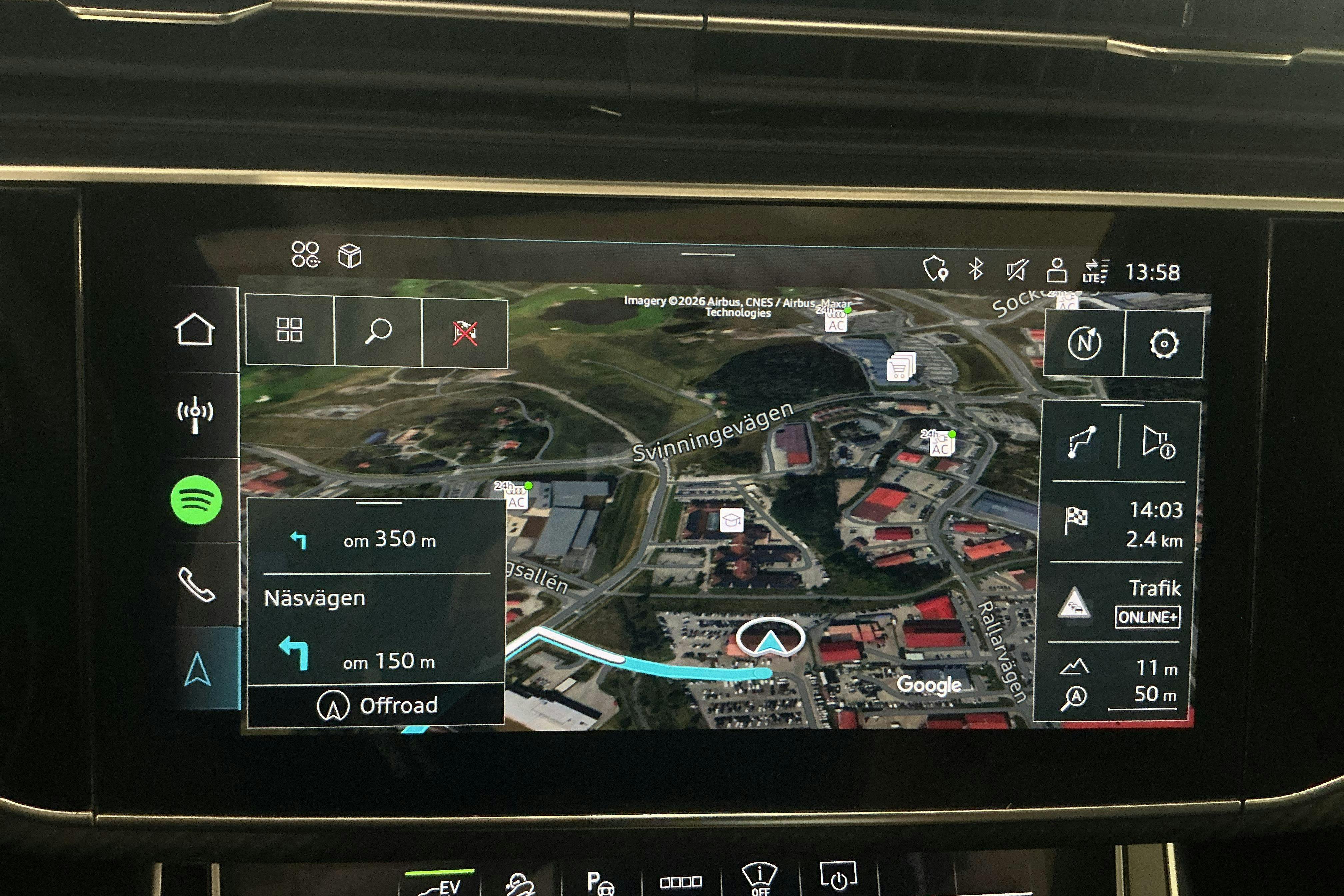 Vehicle Image 11