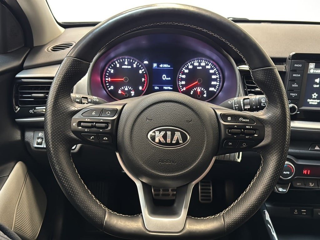 Vehicle Image 19