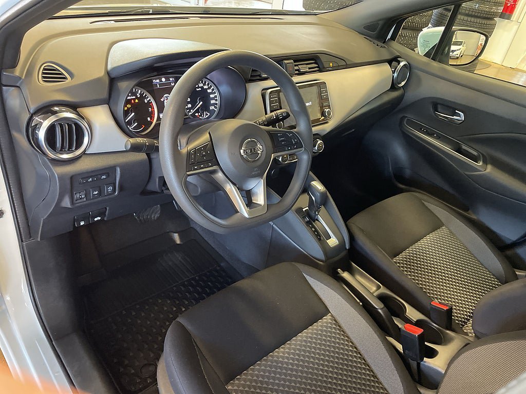 Vehicle Image 7