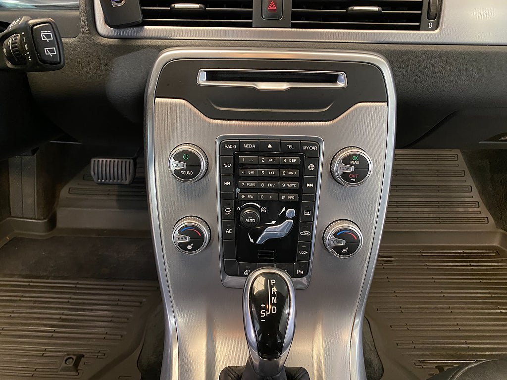 Vehicle Image 39