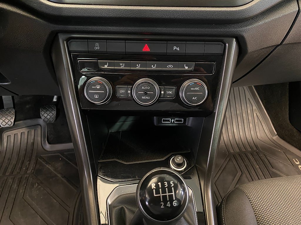 Vehicle Image 40