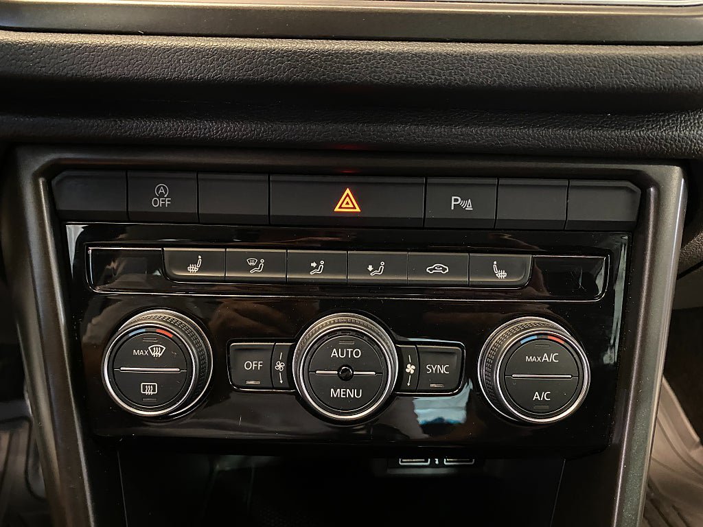 Vehicle Image 48