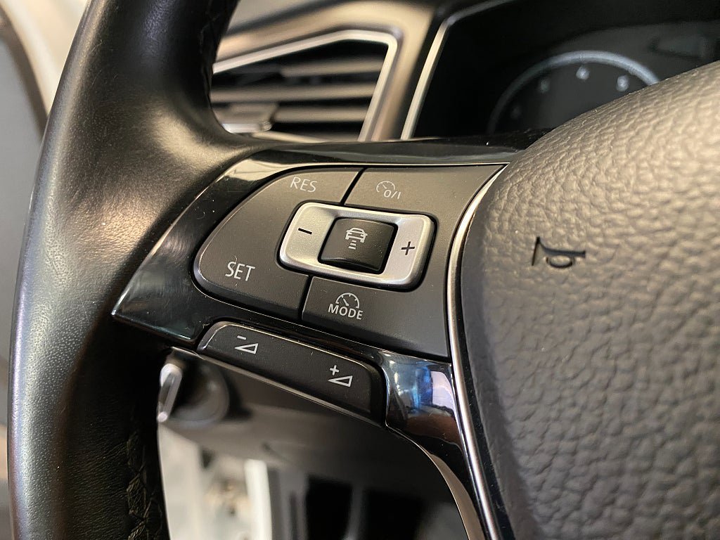 Vehicle Image 52