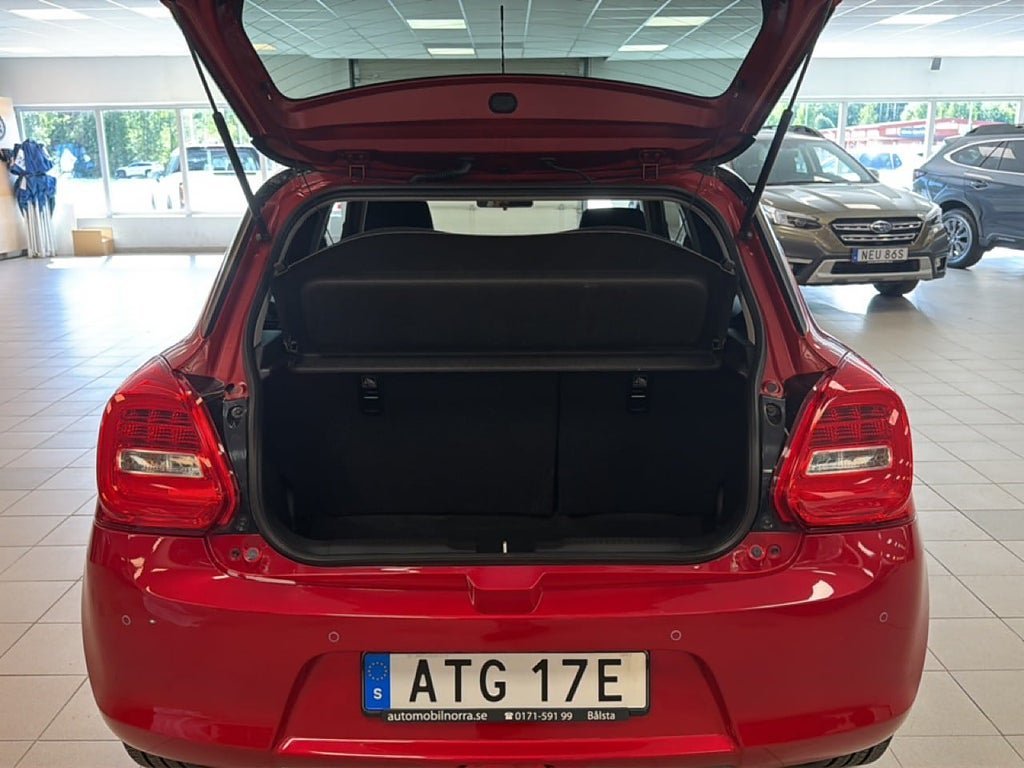 Vehicle Image 9