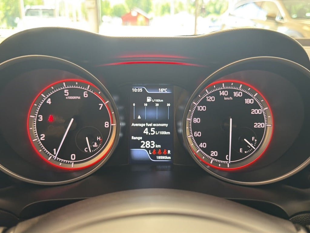 Vehicle Image 15