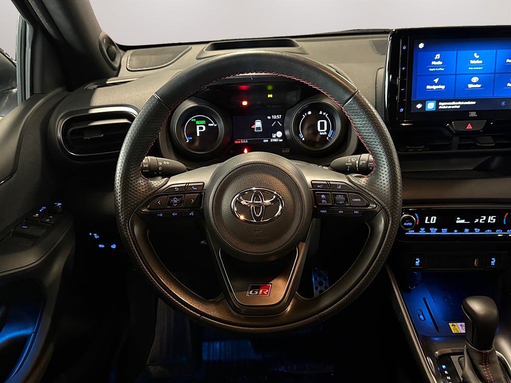 Vehicle Image 15