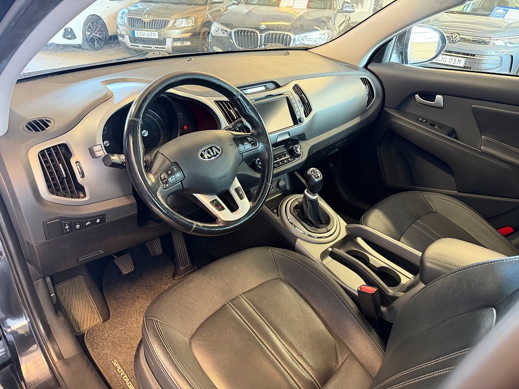 Vehicle Image 8