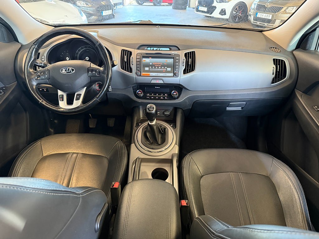 Vehicle Image 18