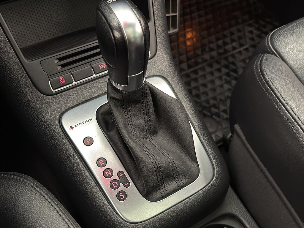 Vehicle Image 24