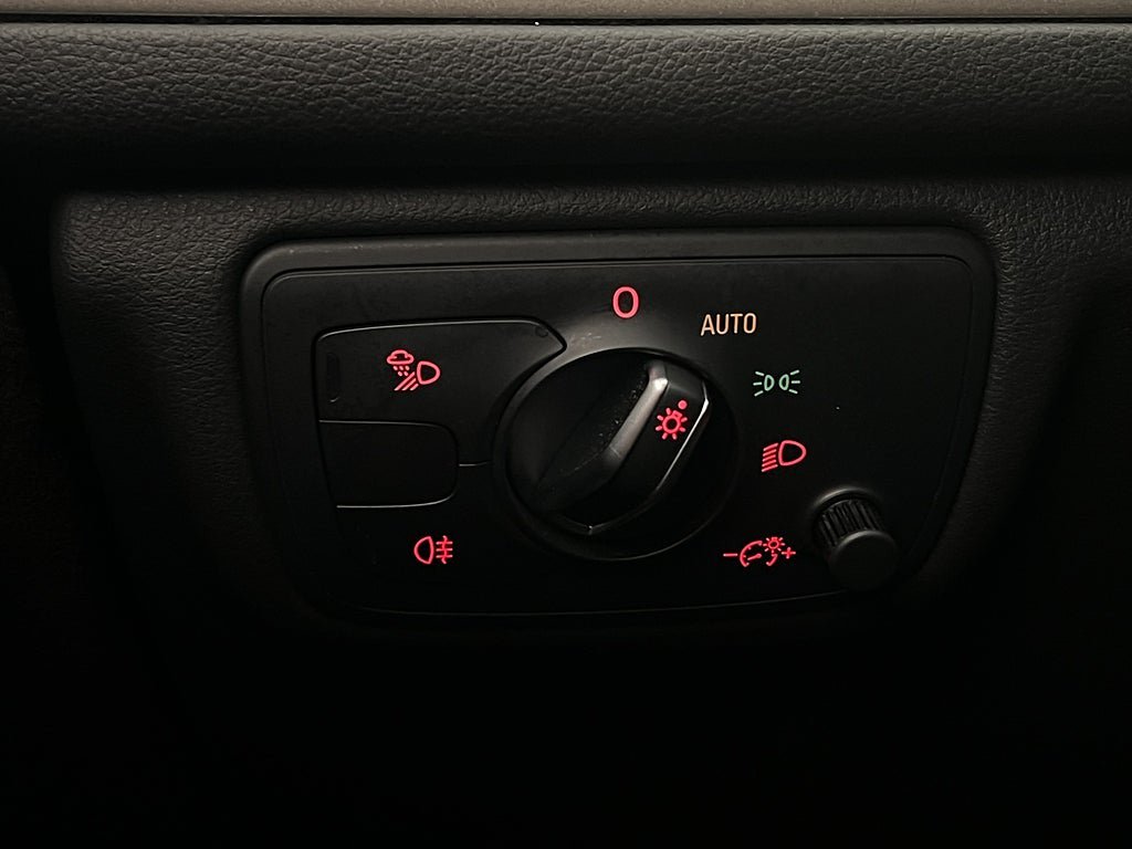 Vehicle Image 26