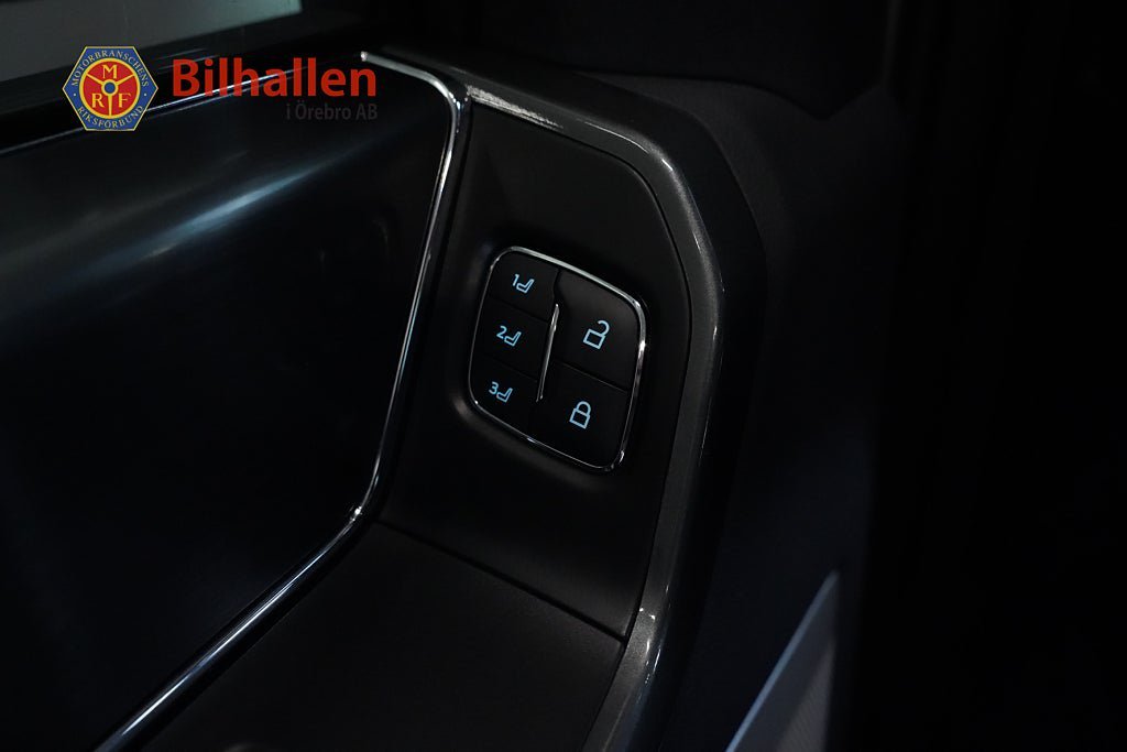Vehicle Image 40