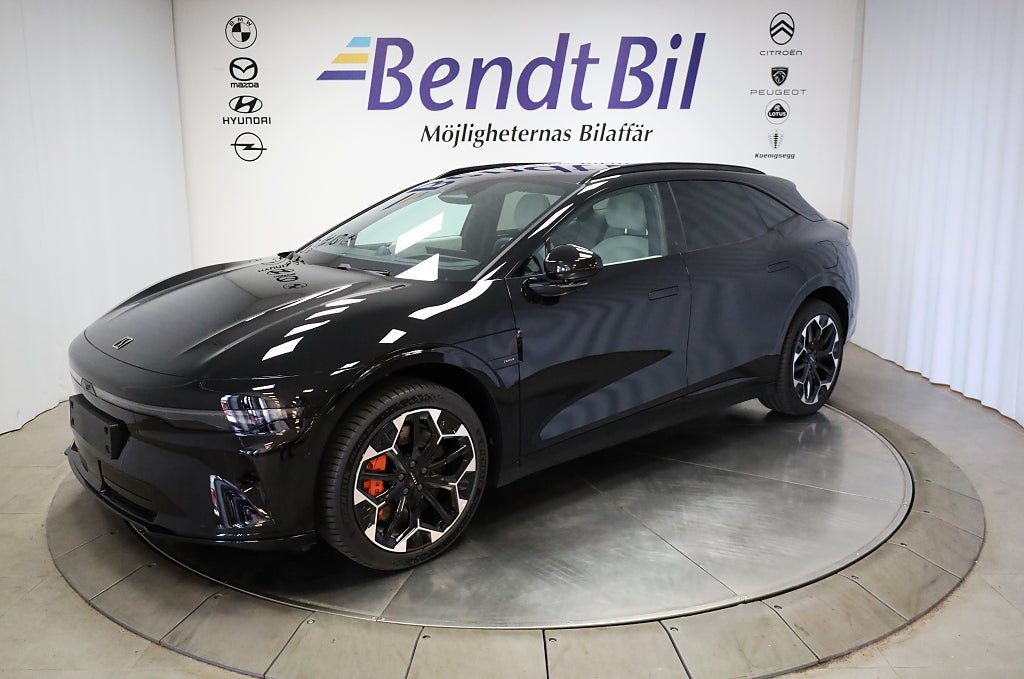 Vehicle Image 4