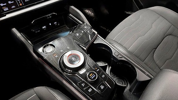 Vehicle Image 15