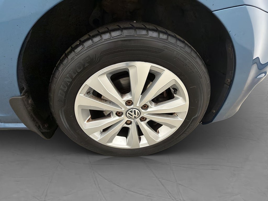Vehicle Image 23