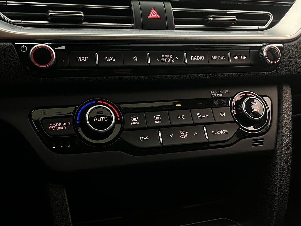 Vehicle Image 26