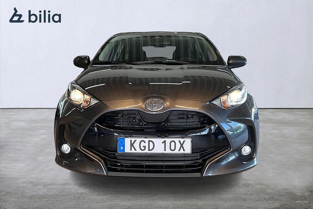 Vehicle Image 5