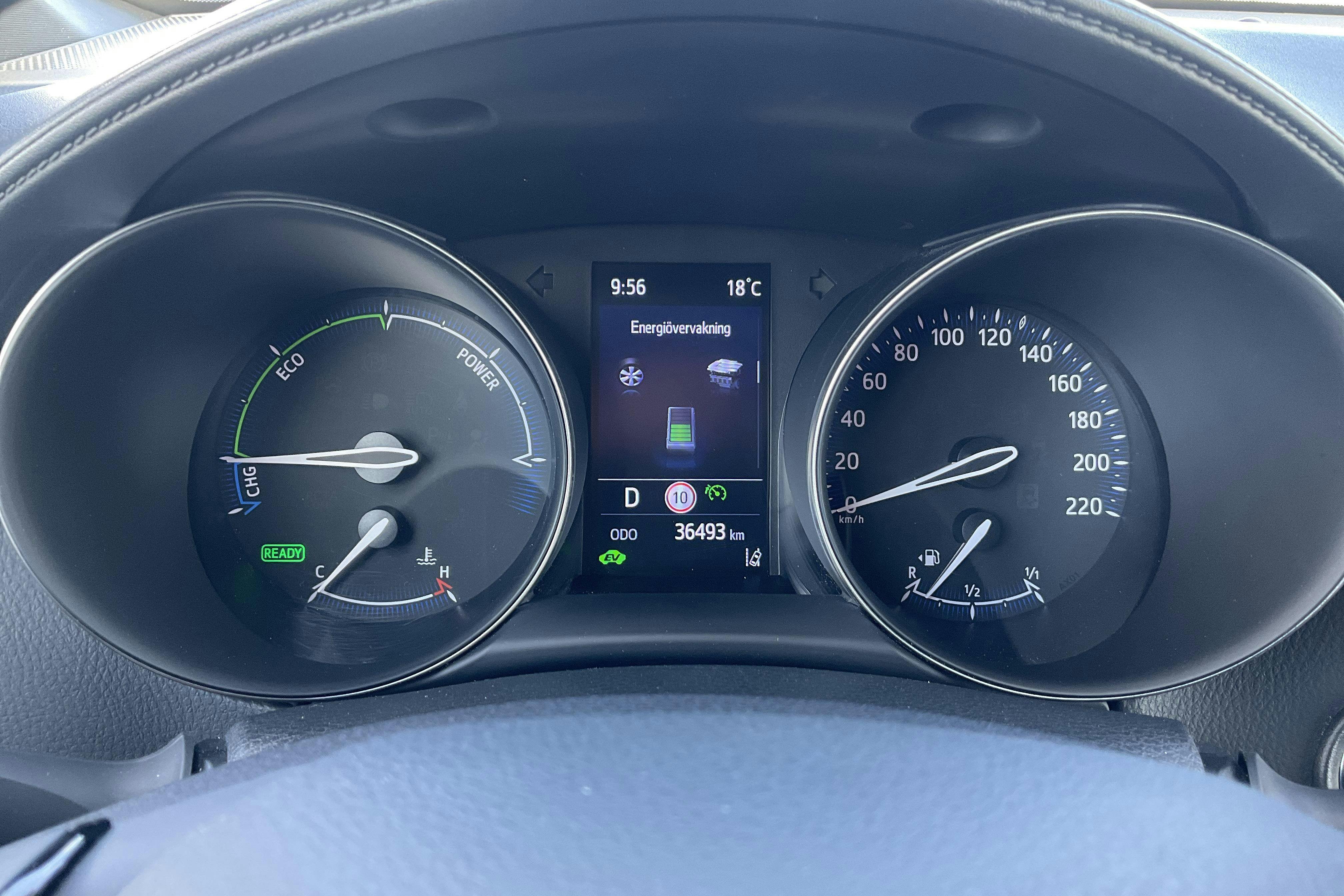 Vehicle Image 10