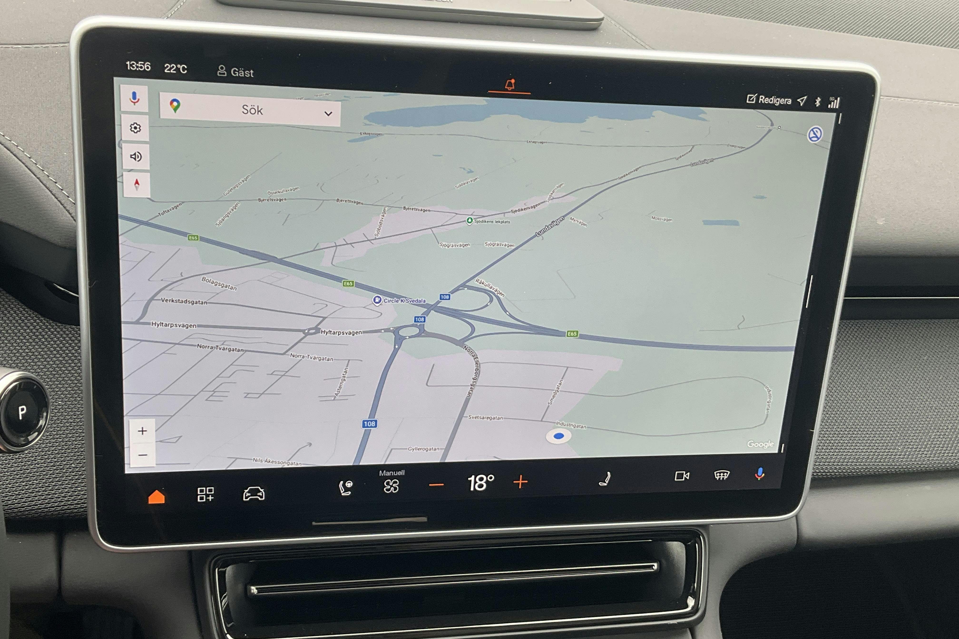 Vehicle Image 11