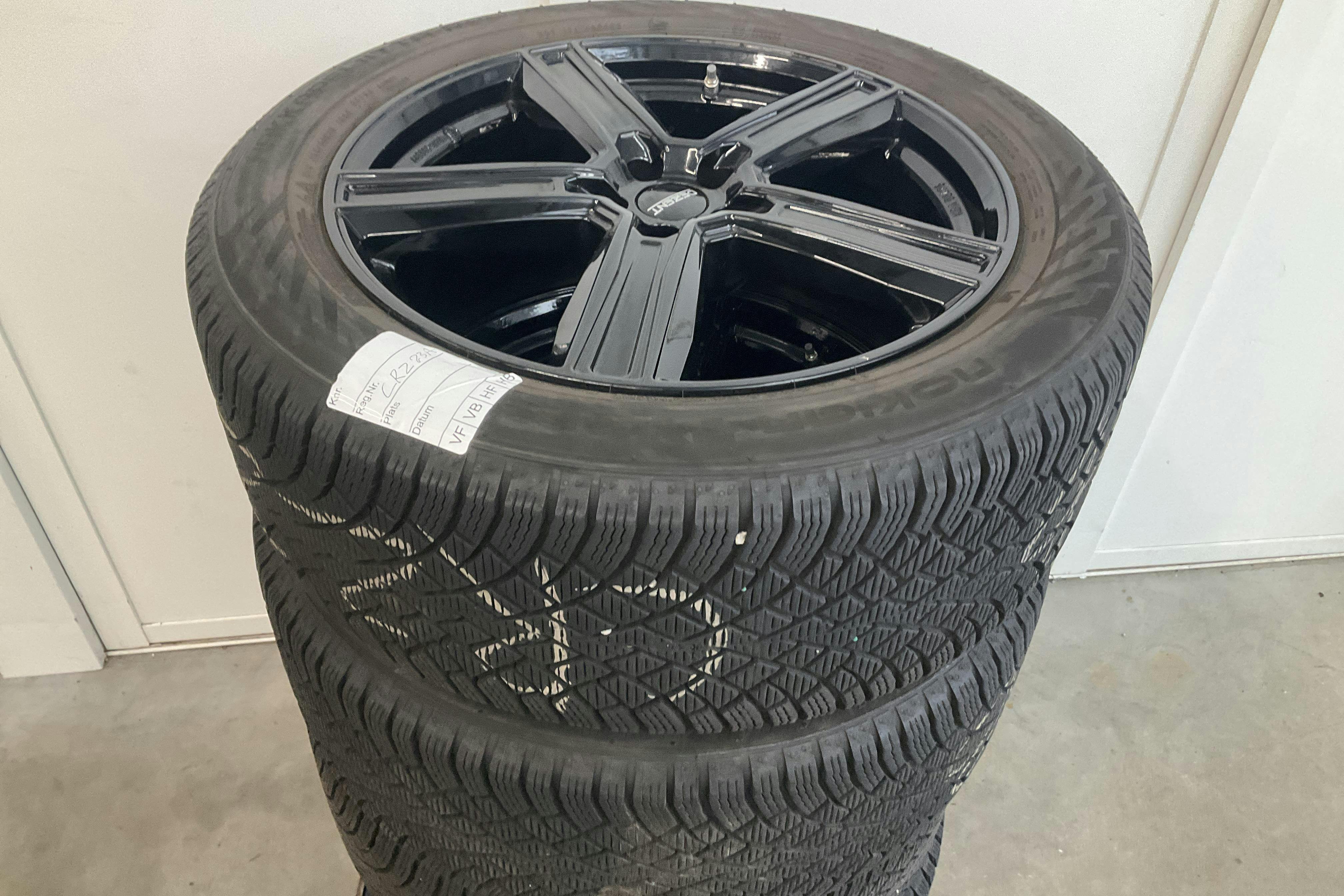 Vehicle Image 20