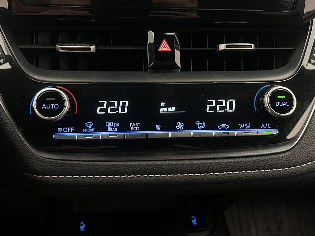 Vehicle Image 21