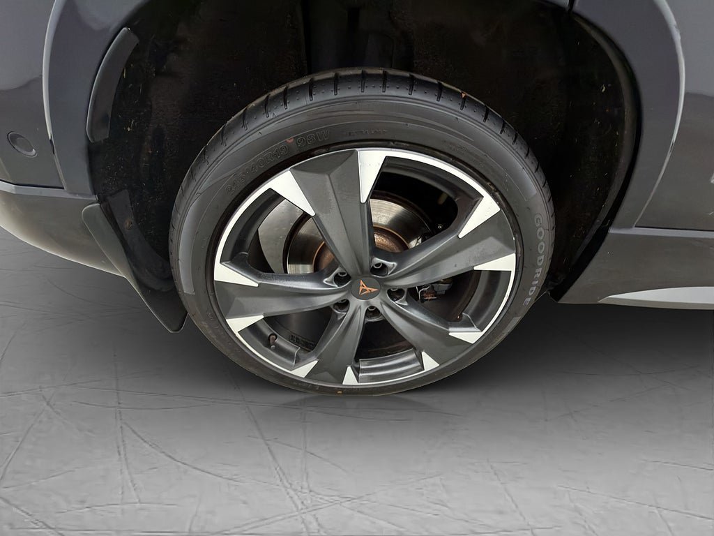 Vehicle Image 33