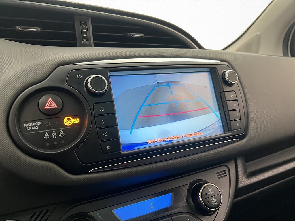 Vehicle Image 17