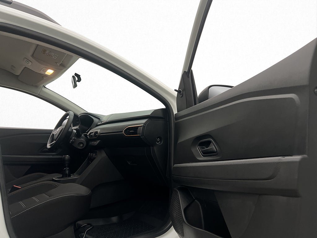 Vehicle Image 22