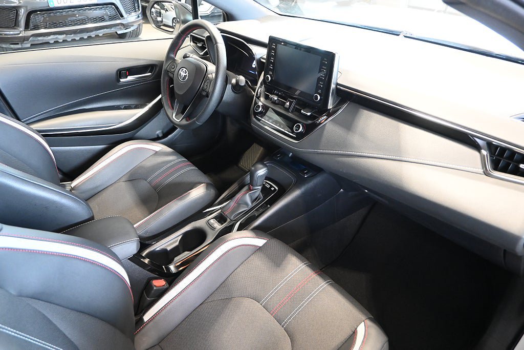 Vehicle Image 10