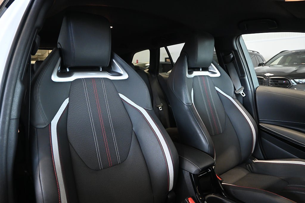 Vehicle Image 11