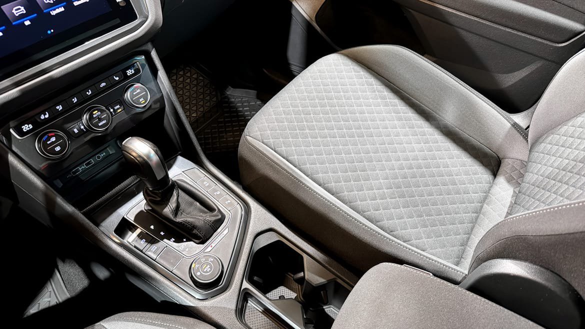 Vehicle Image 18
