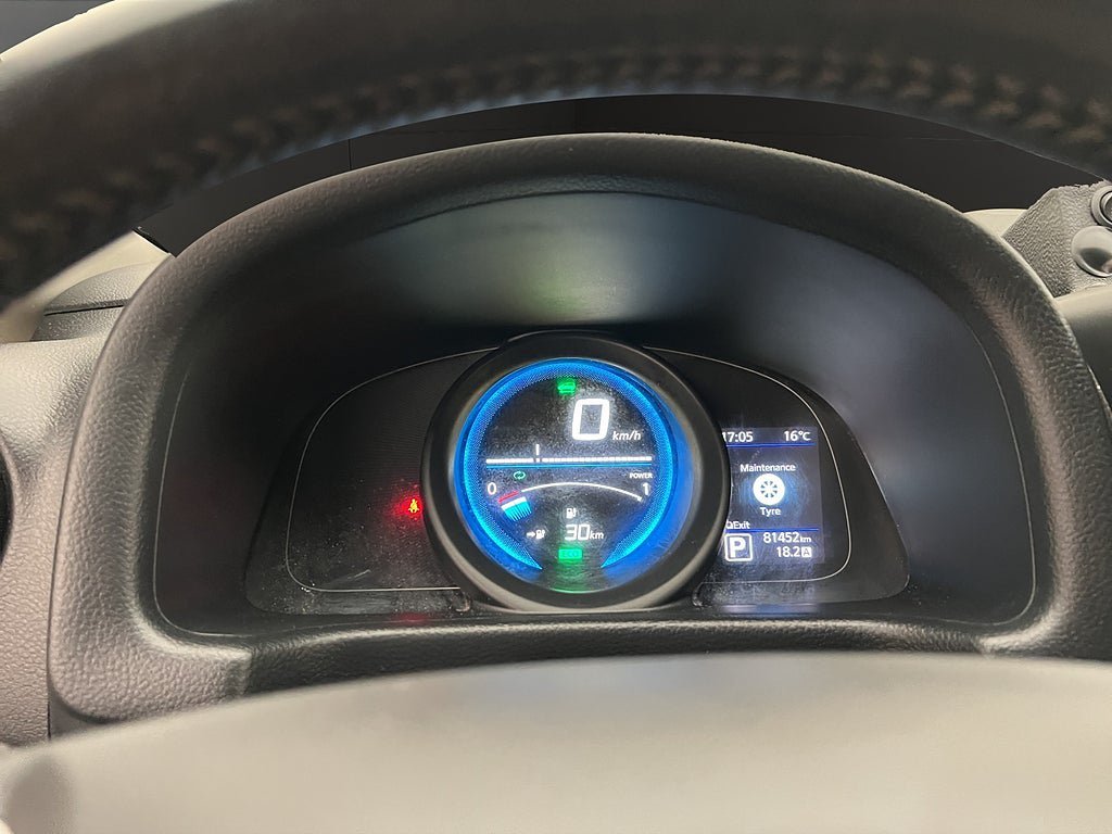 Vehicle Image 17