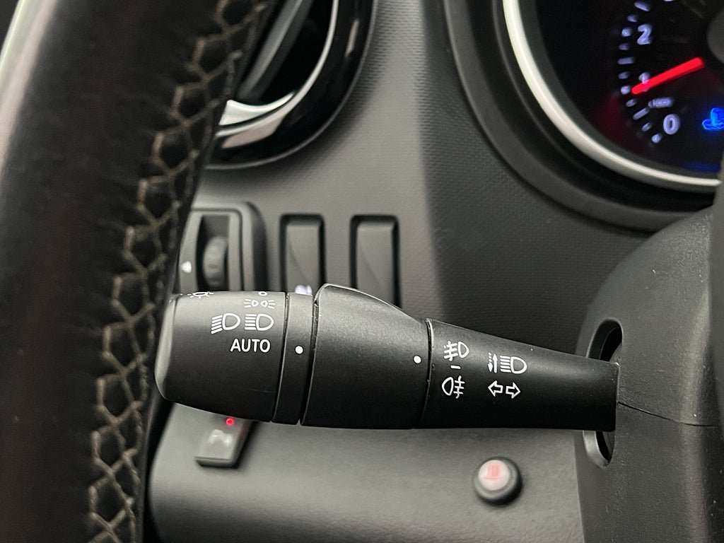 Vehicle Image 26