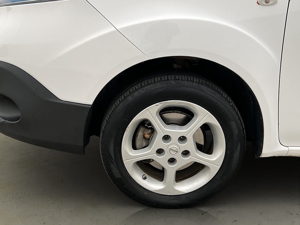 Vehicle Image 26
