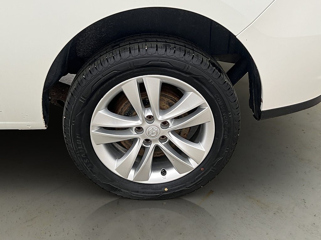 Vehicle Image 22