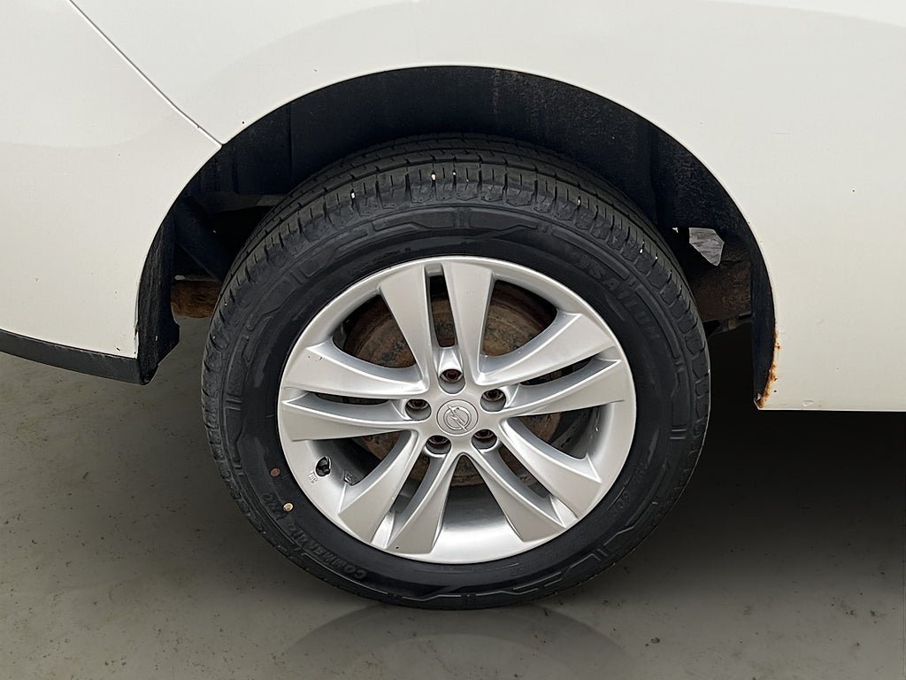Vehicle Image 23