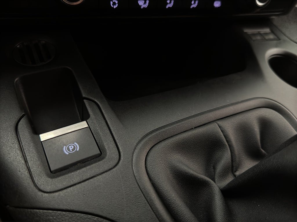 Vehicle Image 24