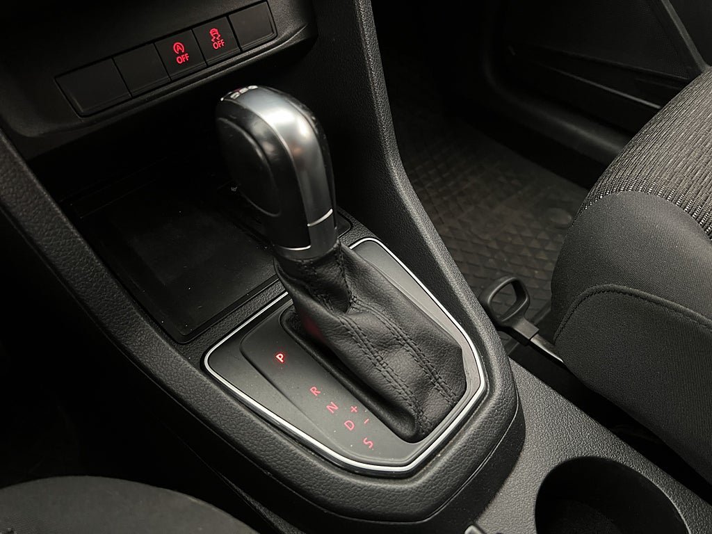 Vehicle Image 24