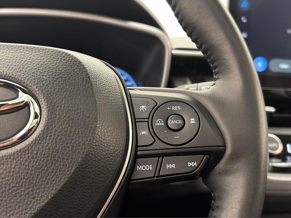 Vehicle Image 23