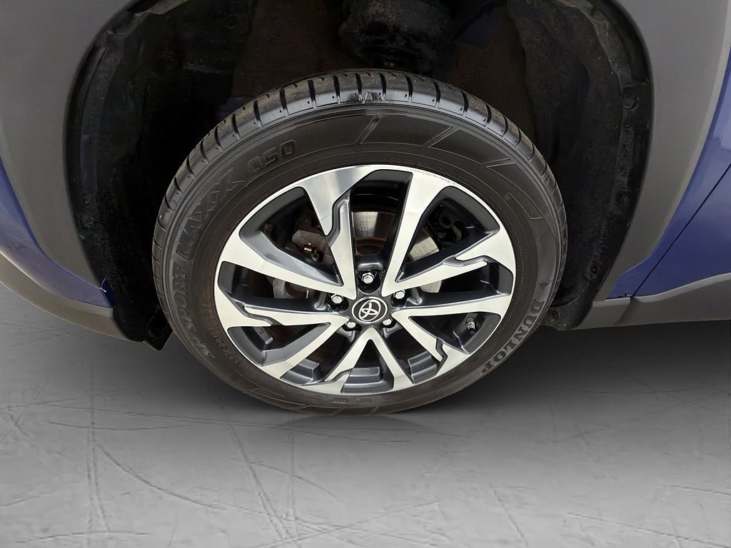Vehicle Image 36