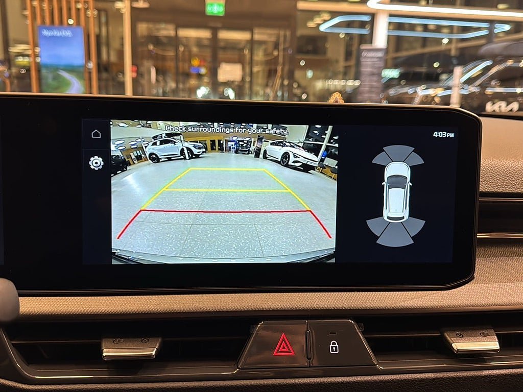 Vehicle Image 16