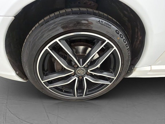 Vehicle Image 31