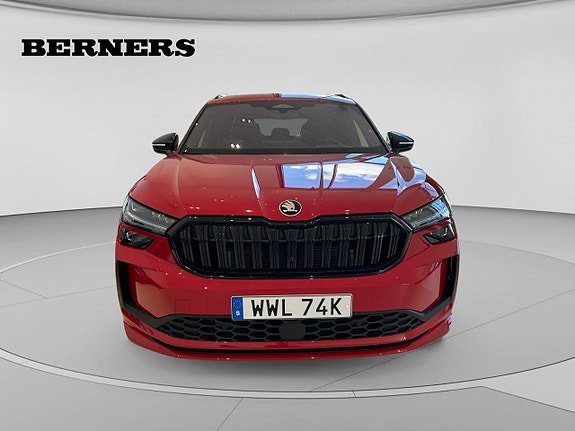 Vehicle Image 8