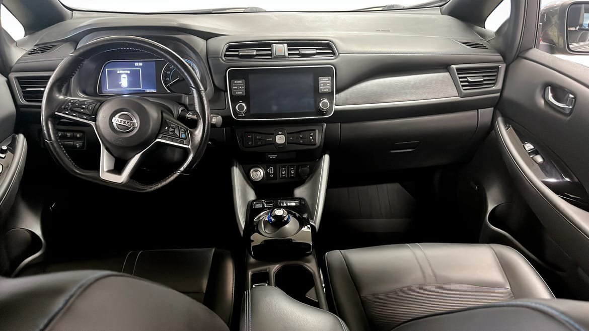 Vehicle Image 10