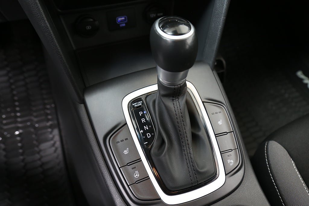 Vehicle Image 21