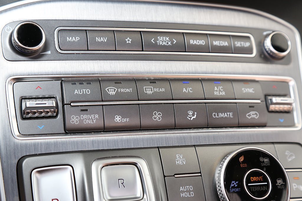 Vehicle Image 21