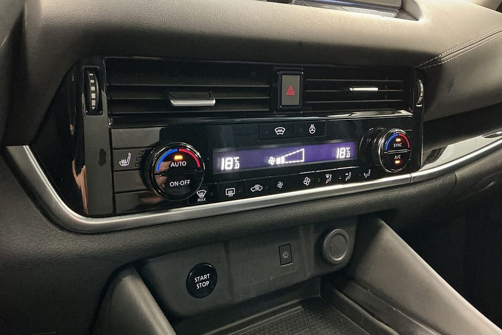 Vehicle Image 28